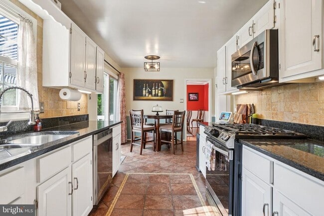 Building Photo - 5405 Francy Adams Ct