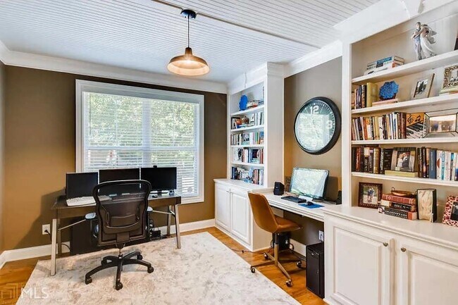 Building Photo - 1655 Habershal Dr NW