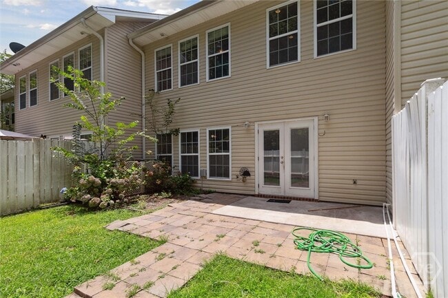 Building Photo - 104 Kendal Ct