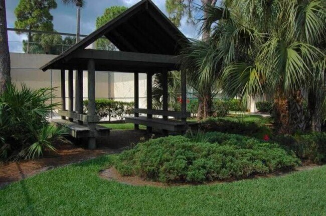 Building Photo - 2840 Stoneway Ln