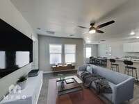 Building Photo - 1026 W Carnoustie Ct