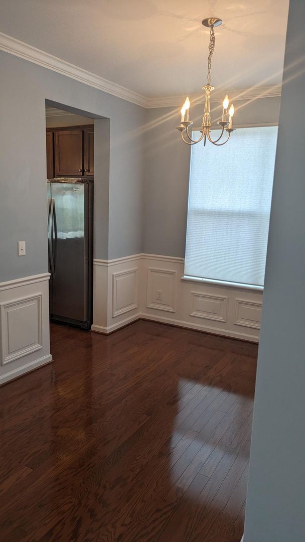 Building Photo - Welcome Home!!! Beautiful 3b 2.5b in Masse...