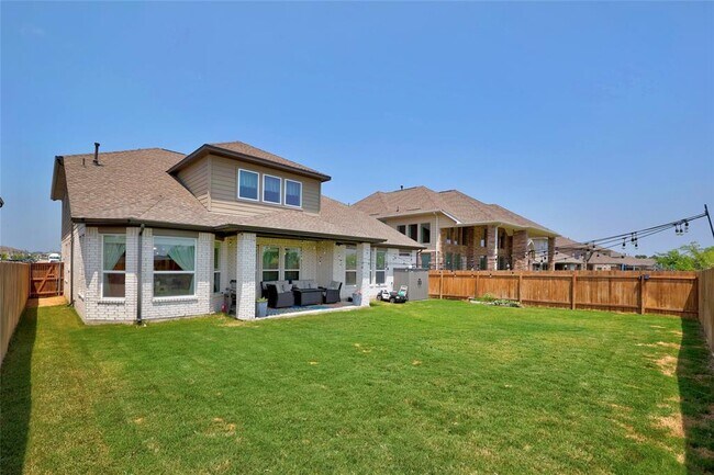 Building Photo - 317 Rock Knl St