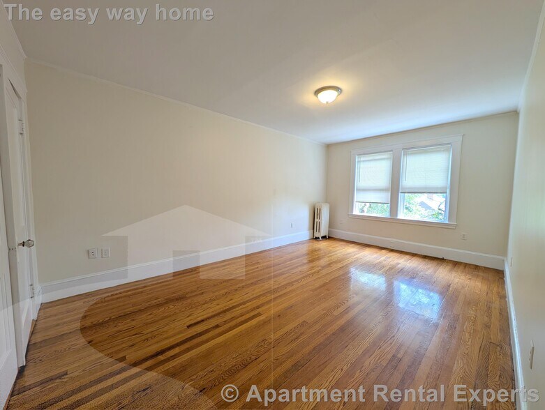 Building Photo - 155 Summer St