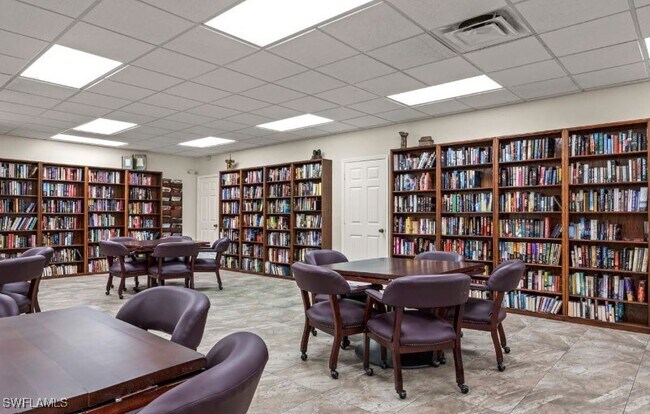 Building Photo - 3650 Sunland Ln