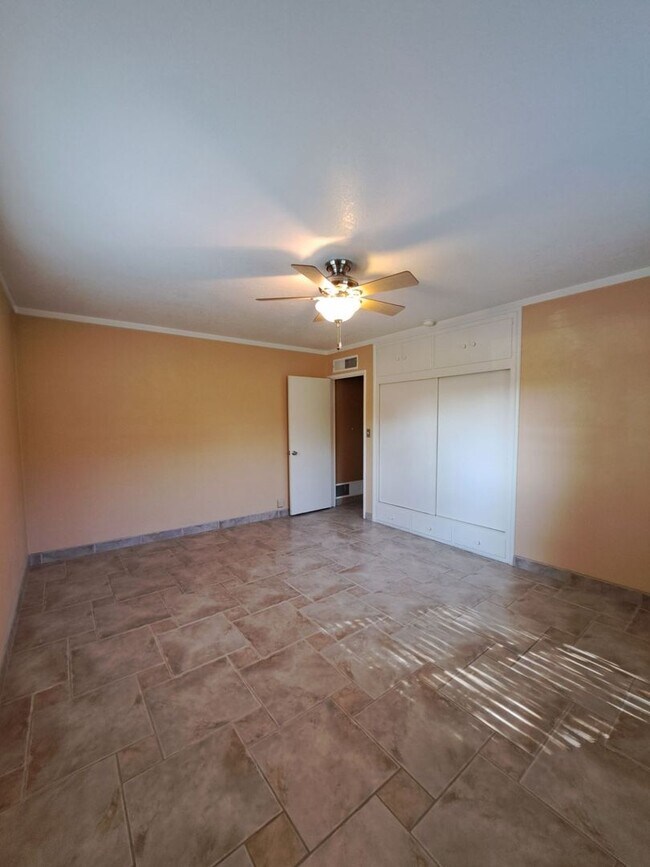 Building Photo - Price lowered & Limited-Time Offer: Get 50% Off Your First Month’s Rent! Beautiful Single Level H...