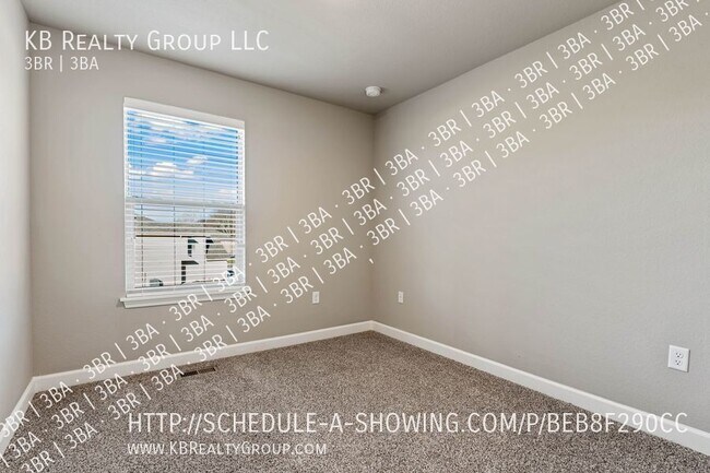 Building Photo - 3 Bed Townhome in Belton; Raymore-Peculiar...