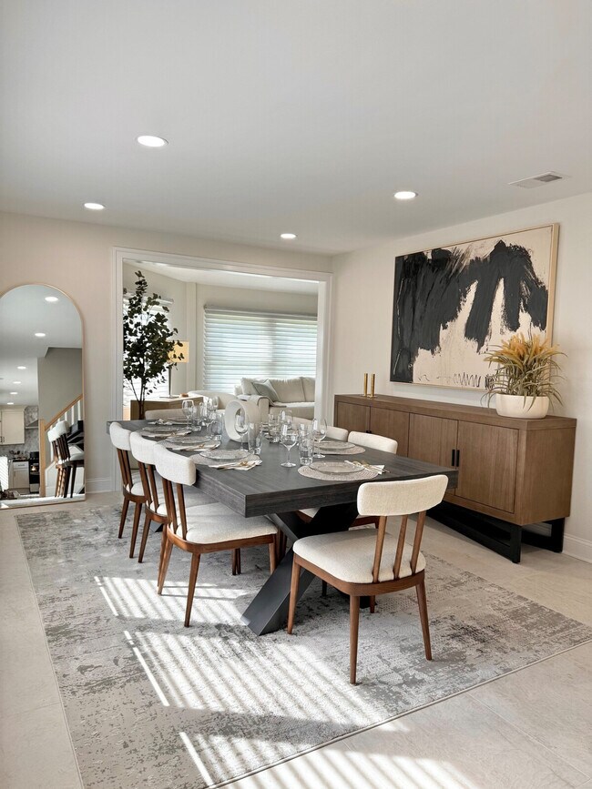 Building Photo - 240 Norgrove Ave