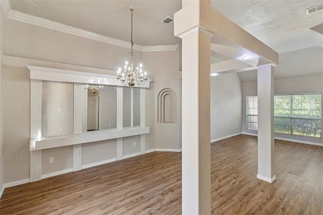 Building Photo - 200 Hawthorne Dr