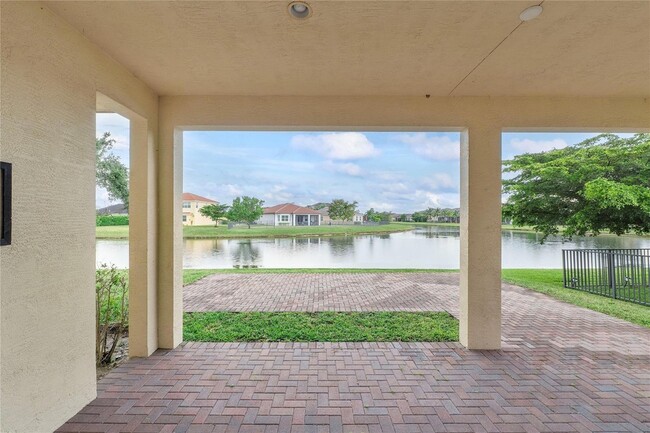 Building Photo - 2888 Bellarosa Circle