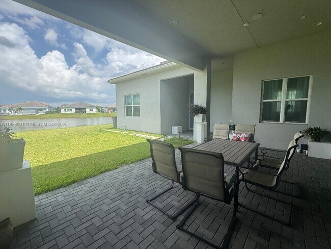 Building Photo - 4691 Estates Cir