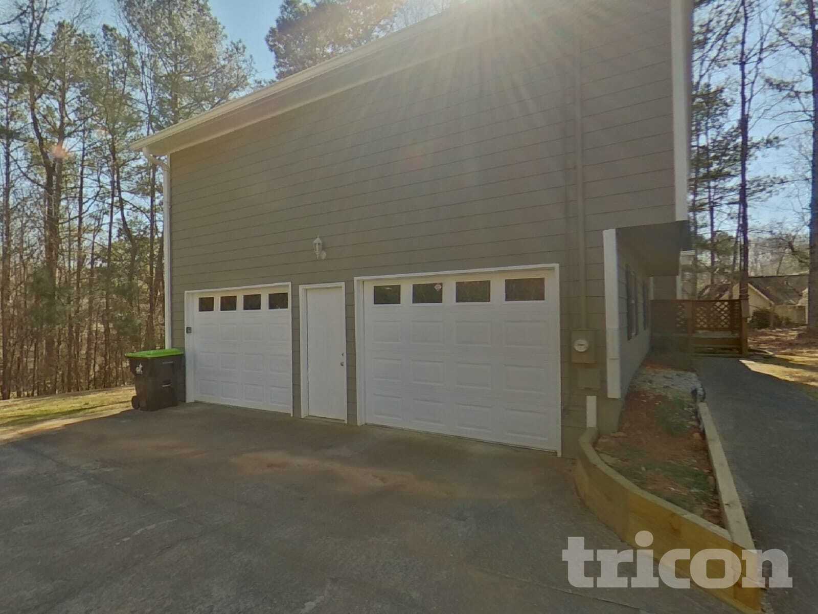 Building Photo - 4684 Woodglen Ct