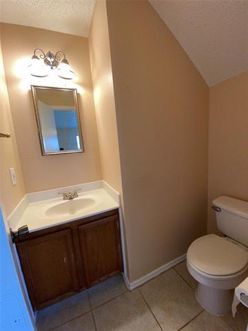 Building Photo - 313 Willow Oak Dr