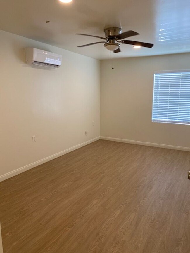 Building Photo - 611 Ann Arbor Dr