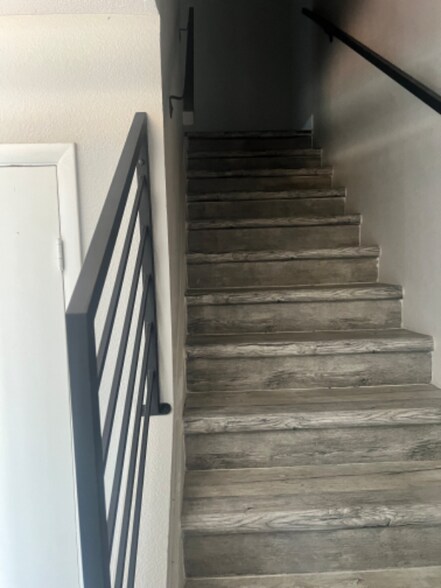 Building Photo - 3671 Villa Knolls E Dr