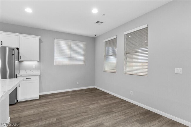 Building Photo - 10423 Stroma Ave