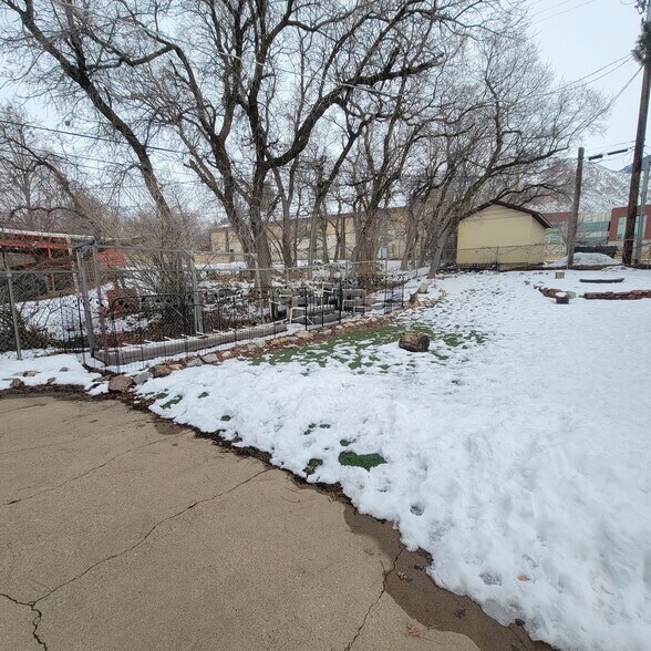 Building Photo - 2654 Tyler Ave