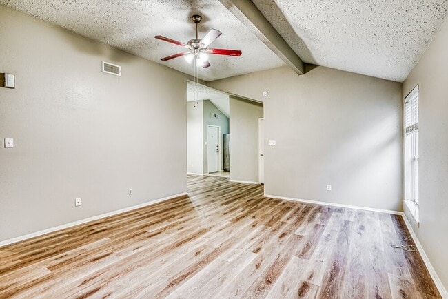 Building Photo - 7010 Foxmont Ln