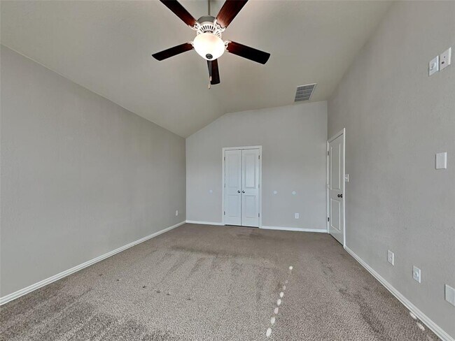 Building Photo - 127 Simon