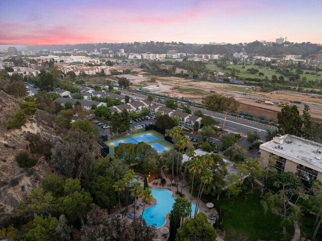 Building Photo - 6314 Friars Rd