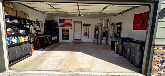 Building Photo - 10438 Buccaneer Pl