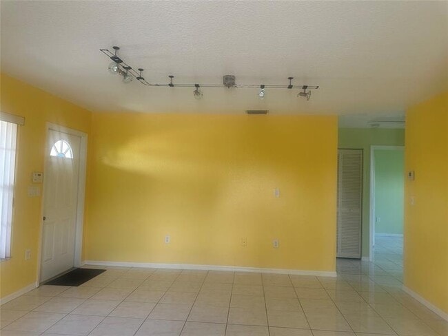Building Photo - 2728 NW 200th Terrace