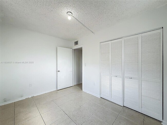 Building Photo - 8420 SW 133rd Avenue Rd