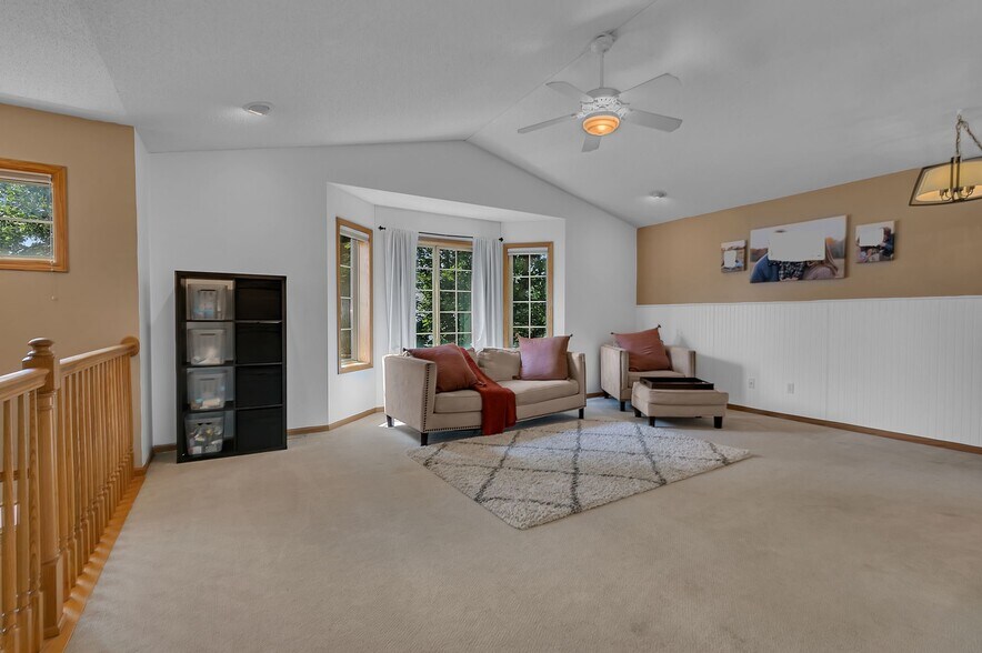 Building Photo - 1419 Hillside Ct