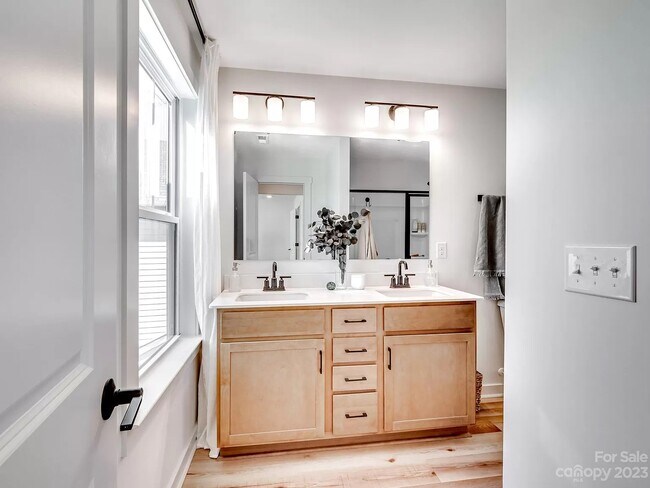 Building Photo - 203 Shay Crossing Rd