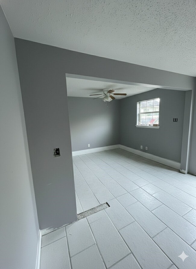 Building Photo - 7018 Avenue F