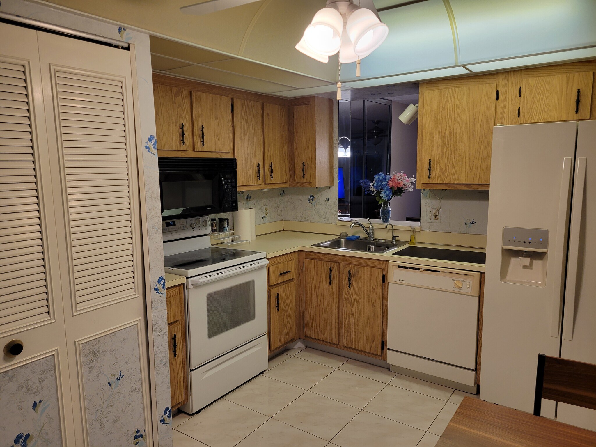 Building Photo - 6675 S Oriole Blvd