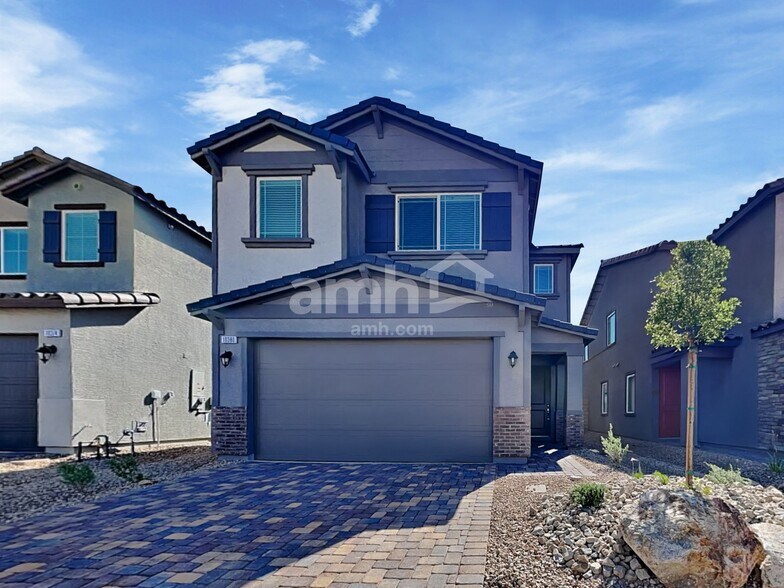 Primary Photo - 10380 Bee Balm St