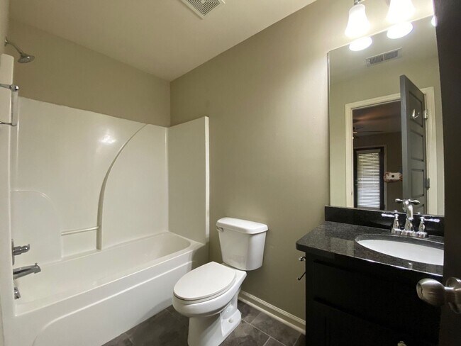 Building Photo - PRE-LEASING FOR AUGUST 2026!