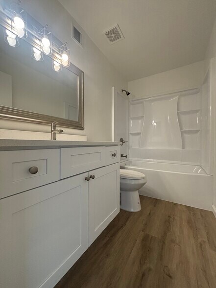 Building Photo - 9940 E Gray Hawk Dr