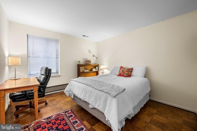 Building Photo - 103 Cross Keys Rd