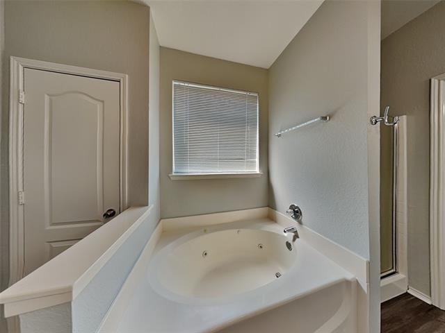 Building Photo - 1707 Country Crest Ln