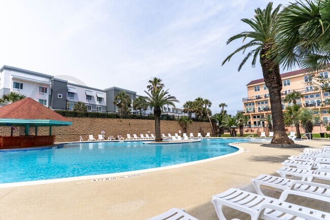 Building Photo - 9520 Seawall Blvd