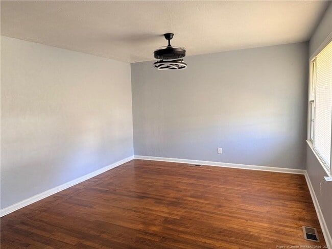 Building Photo - 6025 Elstree Pl