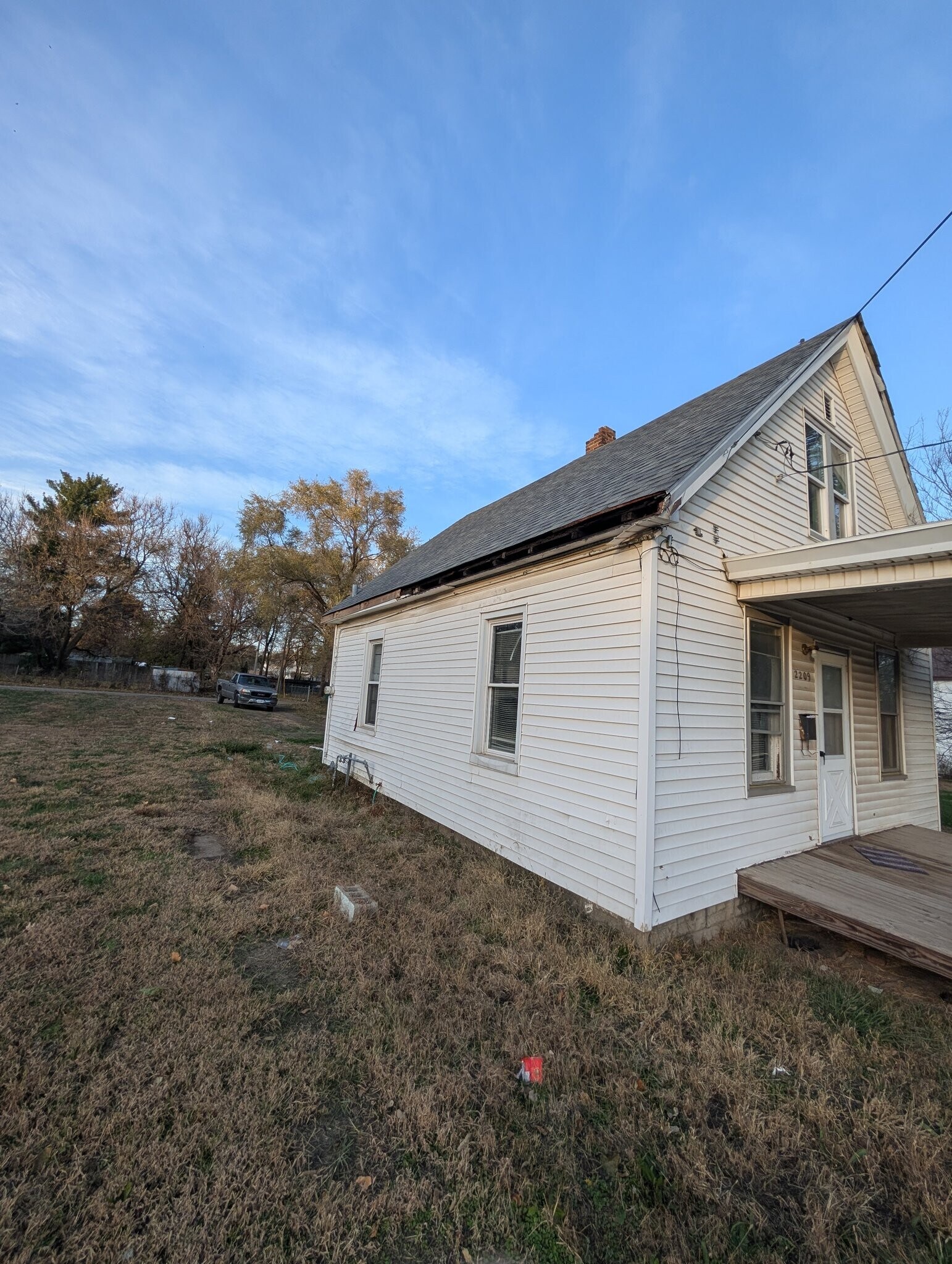 Building Photo - 2209 West Krause Avenue