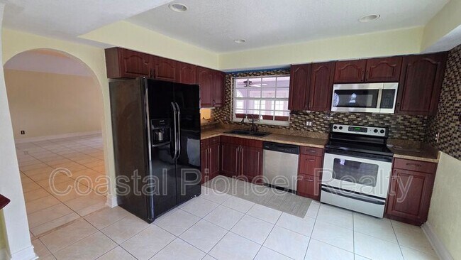 Building Photo - 5005 Dollarway Ct