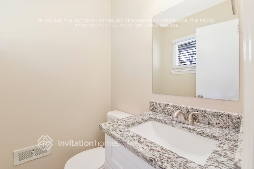 Building Photo - 1300 Shannonhouse Dr