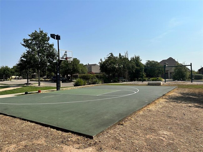 Building Photo - 209 Highland Horizon