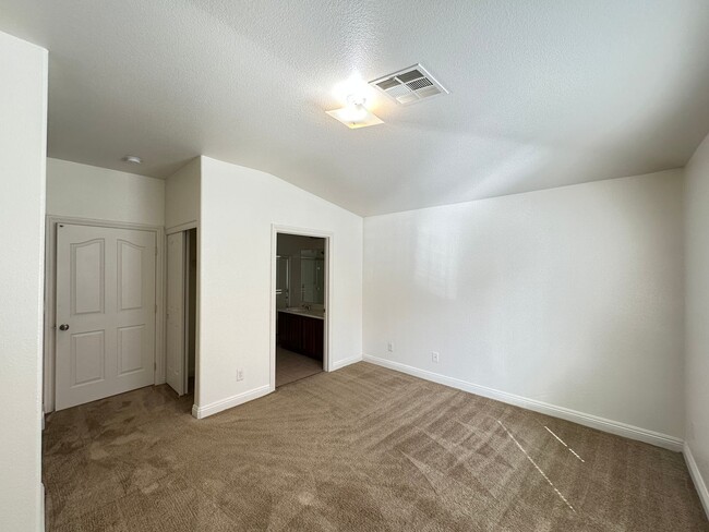 Building Photo - SQUARE AT WIGWAM RANCH