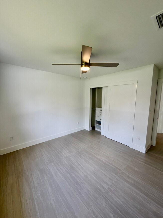 Building Photo - 13177 47th Ct N