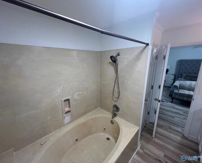 Building Photo - 137 Timberland Trce