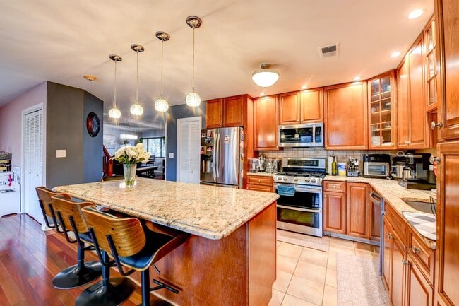 Building Photo - 572 Sanderling Ct