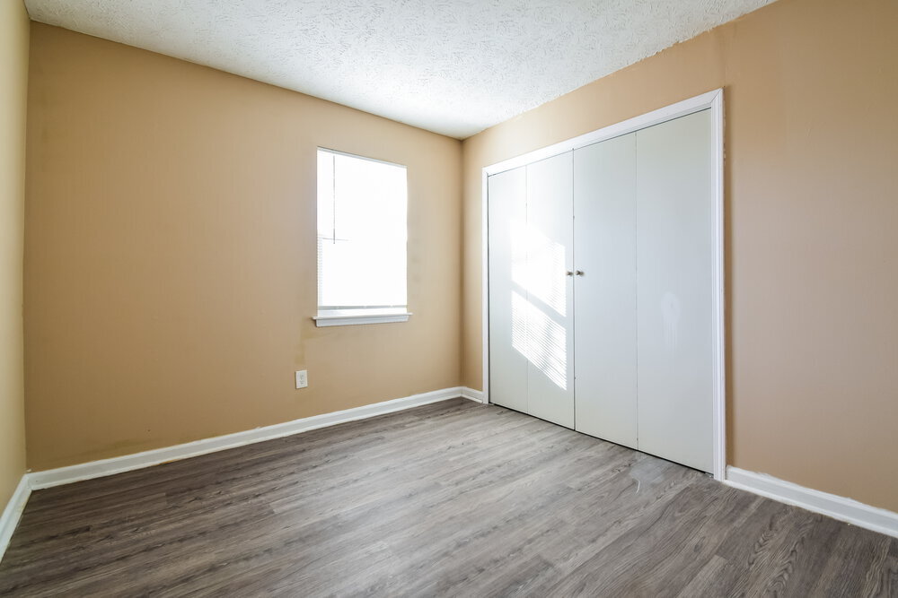 Building Photo - 113 Adrian Dr