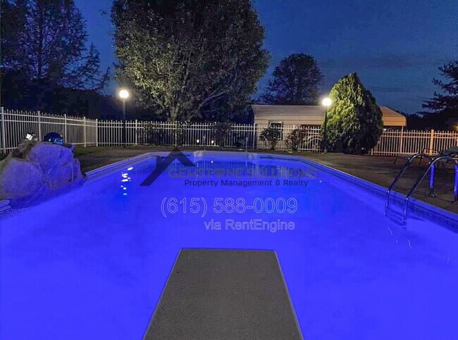 Building Photo - 500 Windy Rd