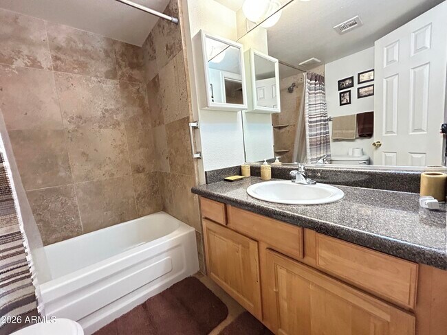 Building Photo - 14203 N 19th Ave