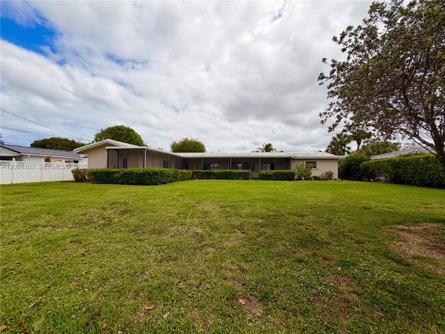 Building Photo - 5011 Madison St